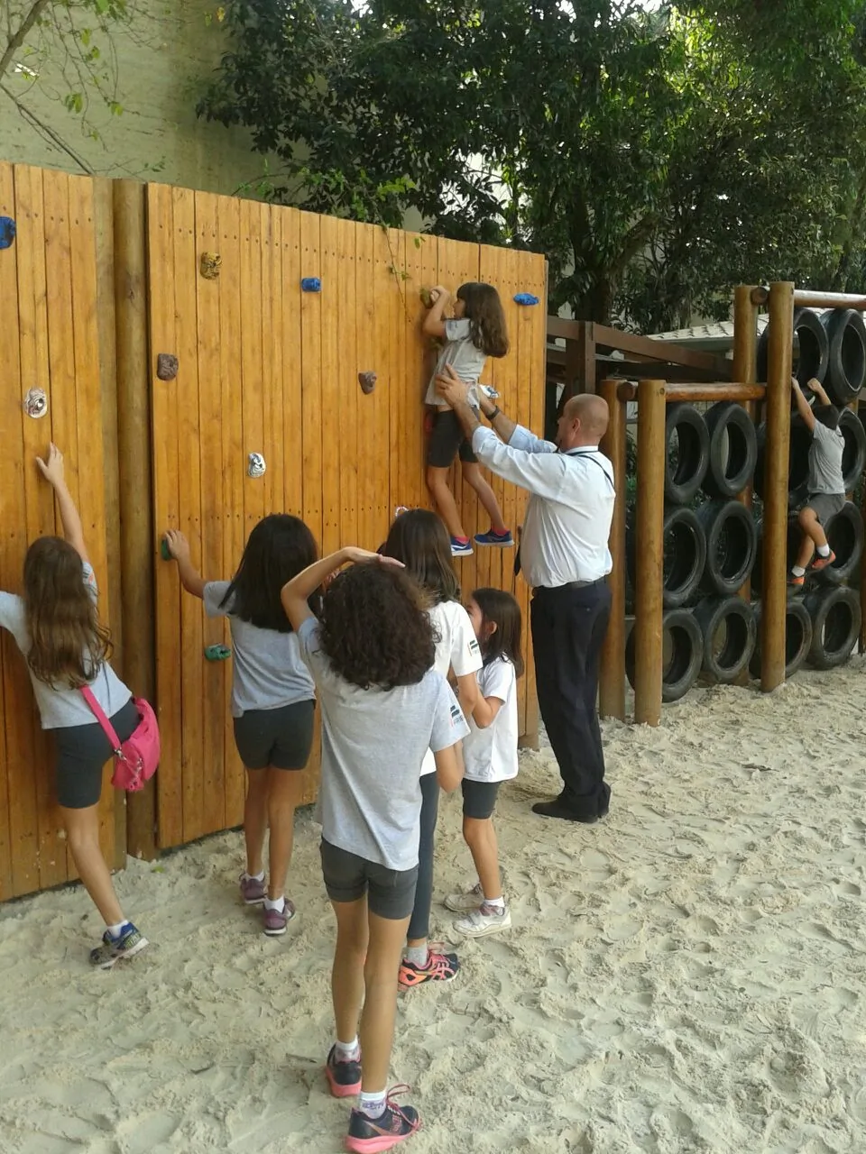 0927c128 bca6 4c79 854c c08f29ac4da7