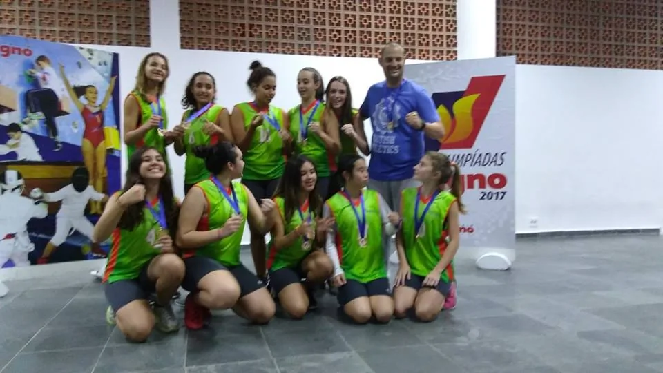 18556953 833378340164594 6830626457888994728 n