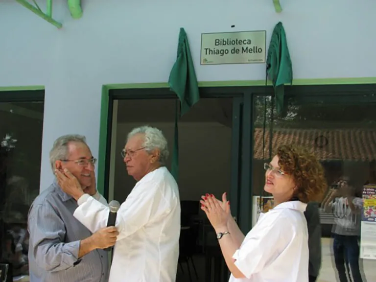 Livros, mundos e sonhos